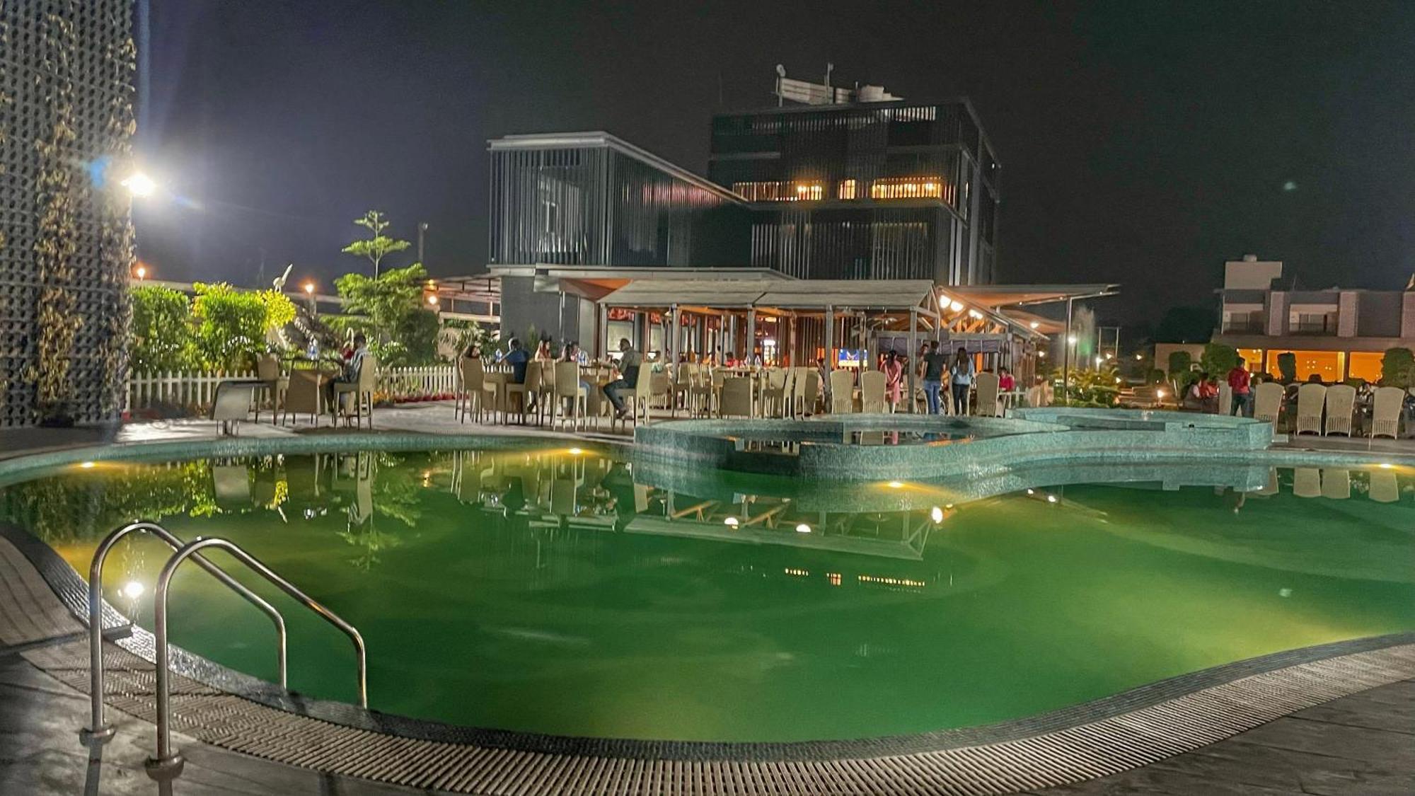 Kanke Resort Rātu Esterno foto