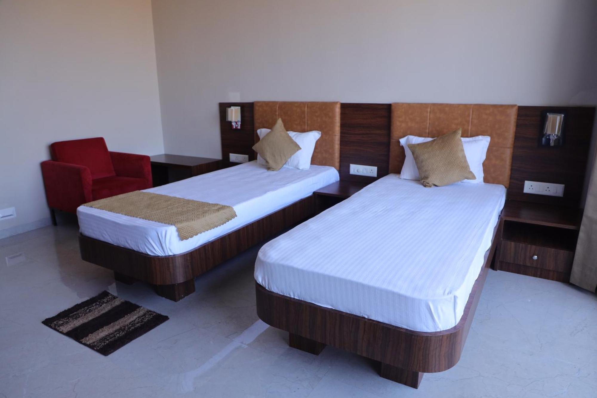 Kanke Resort Rātu Esterno foto